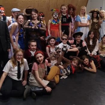 Polly Parrot and the Pirates